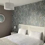 Mona Lisa Hotel